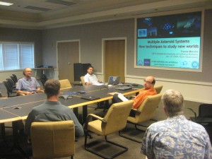 Waiting for the audience before giving my talk at Keck Observatory 