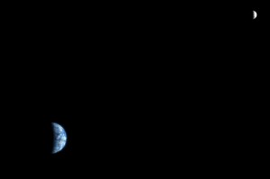 The Earth and Moon as Seen from Mars  using HiRES, a powerful camera on board the Mars Reconnaissance Orbit. Credit: NASA/JPL/University of Arizona